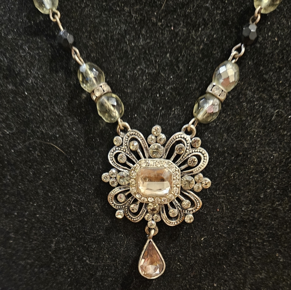 Avon Set Necklace and Earrings